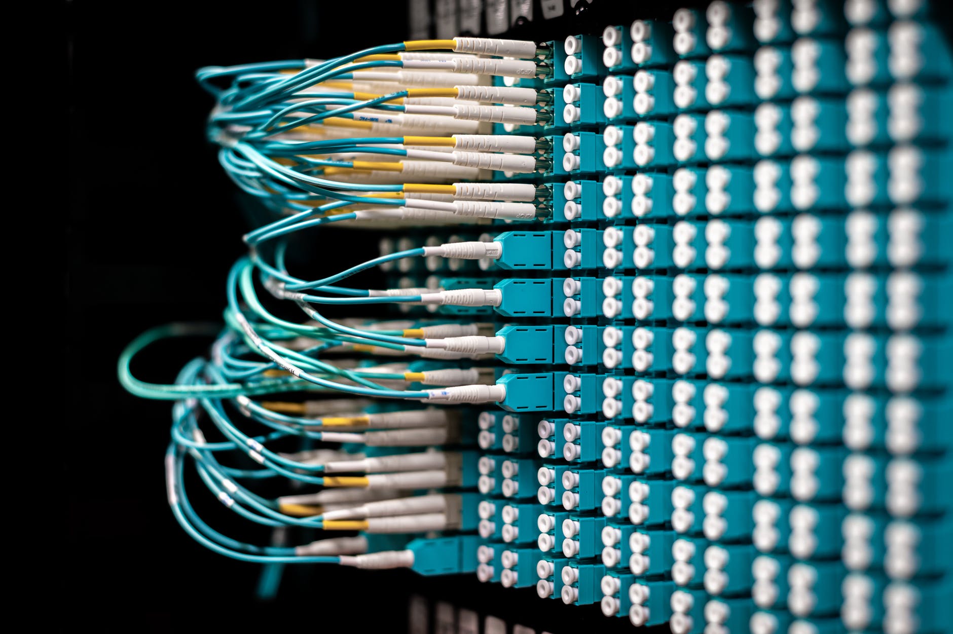 Kablo , konnektör ve kablolama